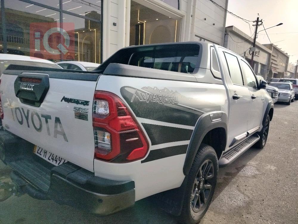 تويوتا هايلوكس